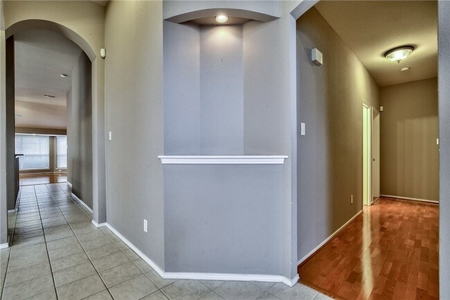 Building Photo - 3016 Afton Ridge Dr