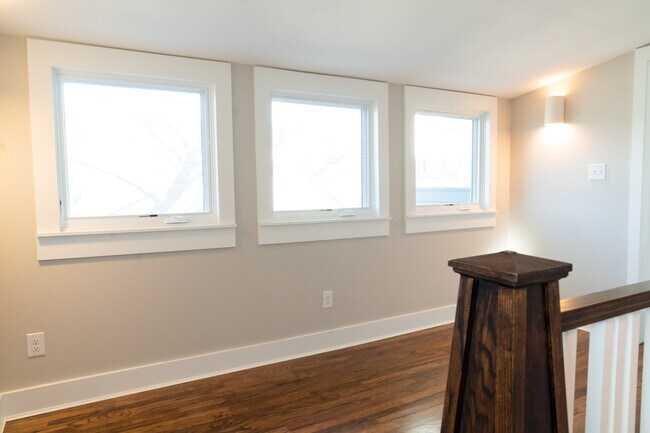 Building Photo - 1405 S Henderson St