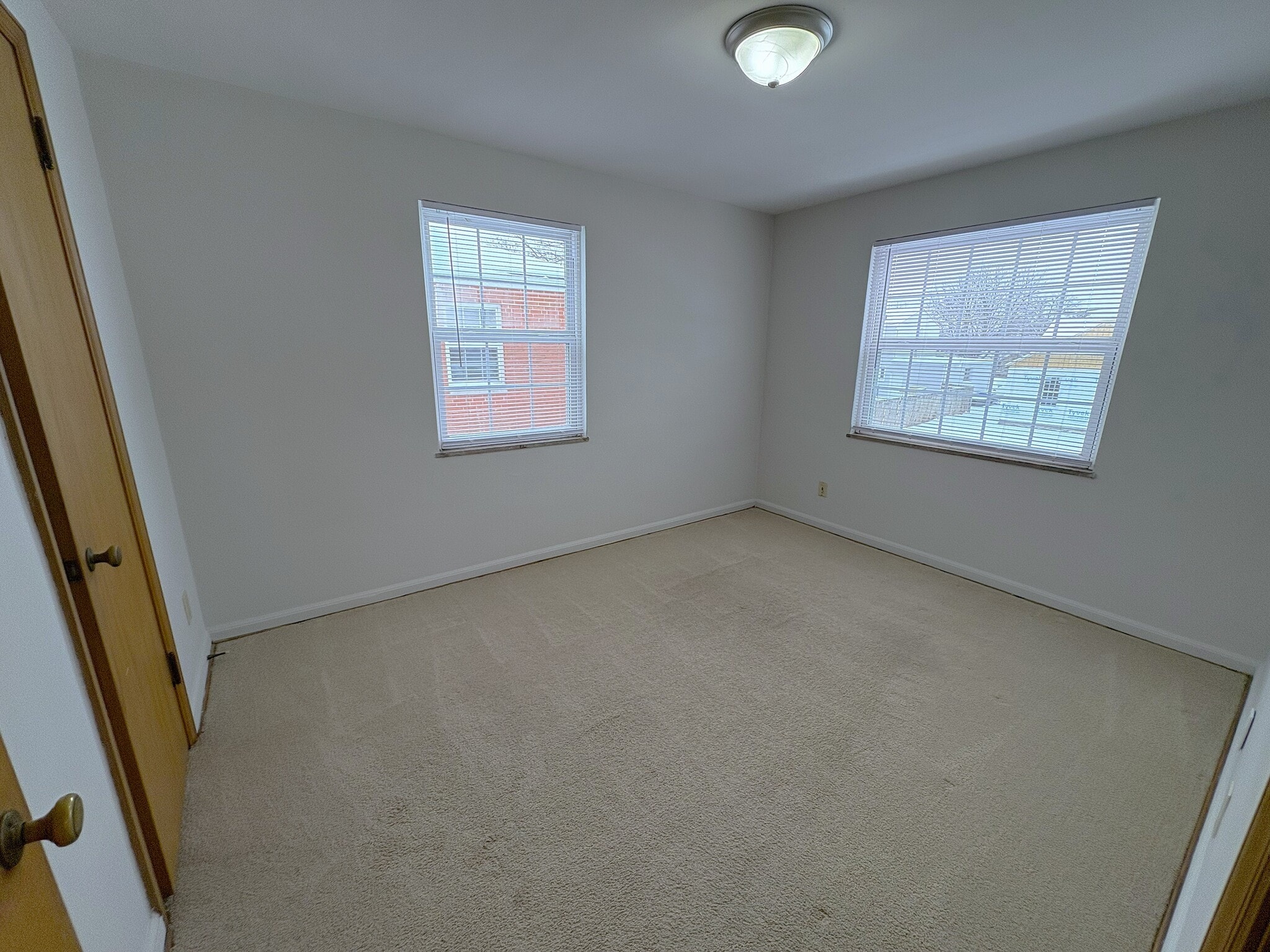 Building Photo - 2058 Harwitch Rd