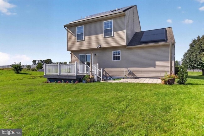 Building Photo - 48 Sussex Dr
