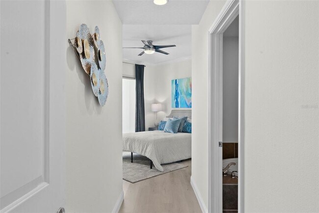 Building Photo - 449 S 12th St