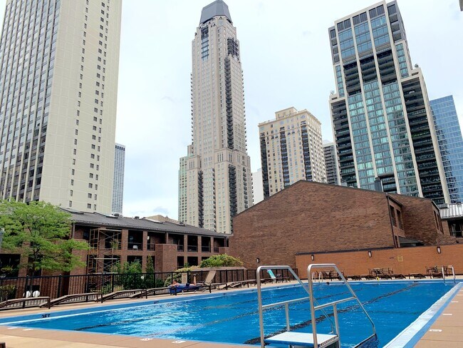 Building Photo - 1030 N State St