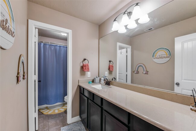 Building Photo - 25118 Andris Ln