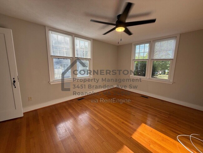 Building Photo - 353 Highland Ave SW