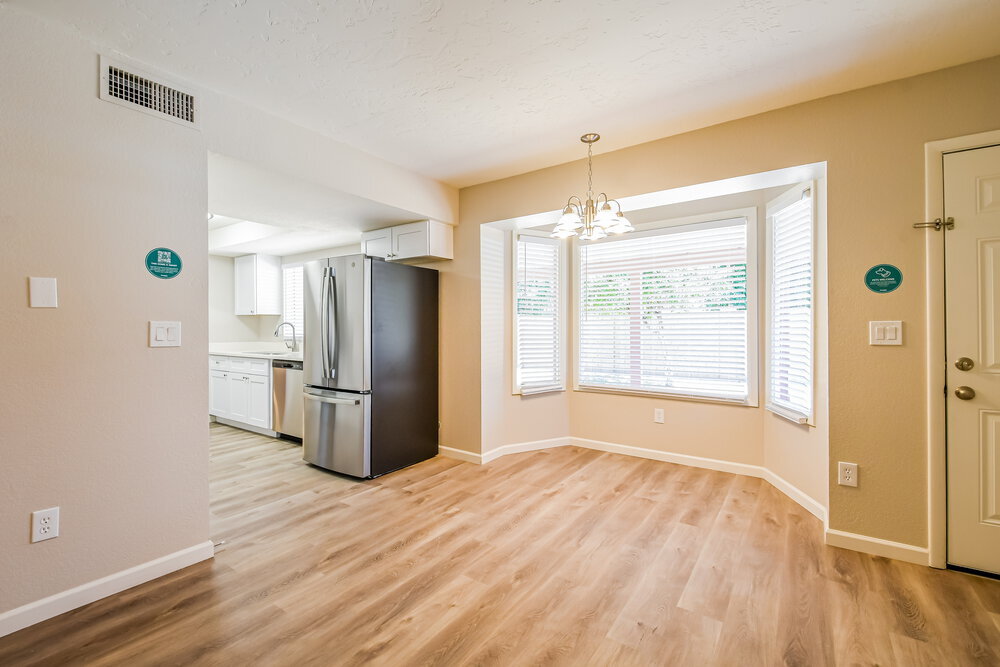Building Photo - 301 E Keogh Dr