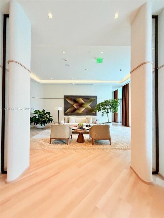 Building Photo - 77 SE 5th St