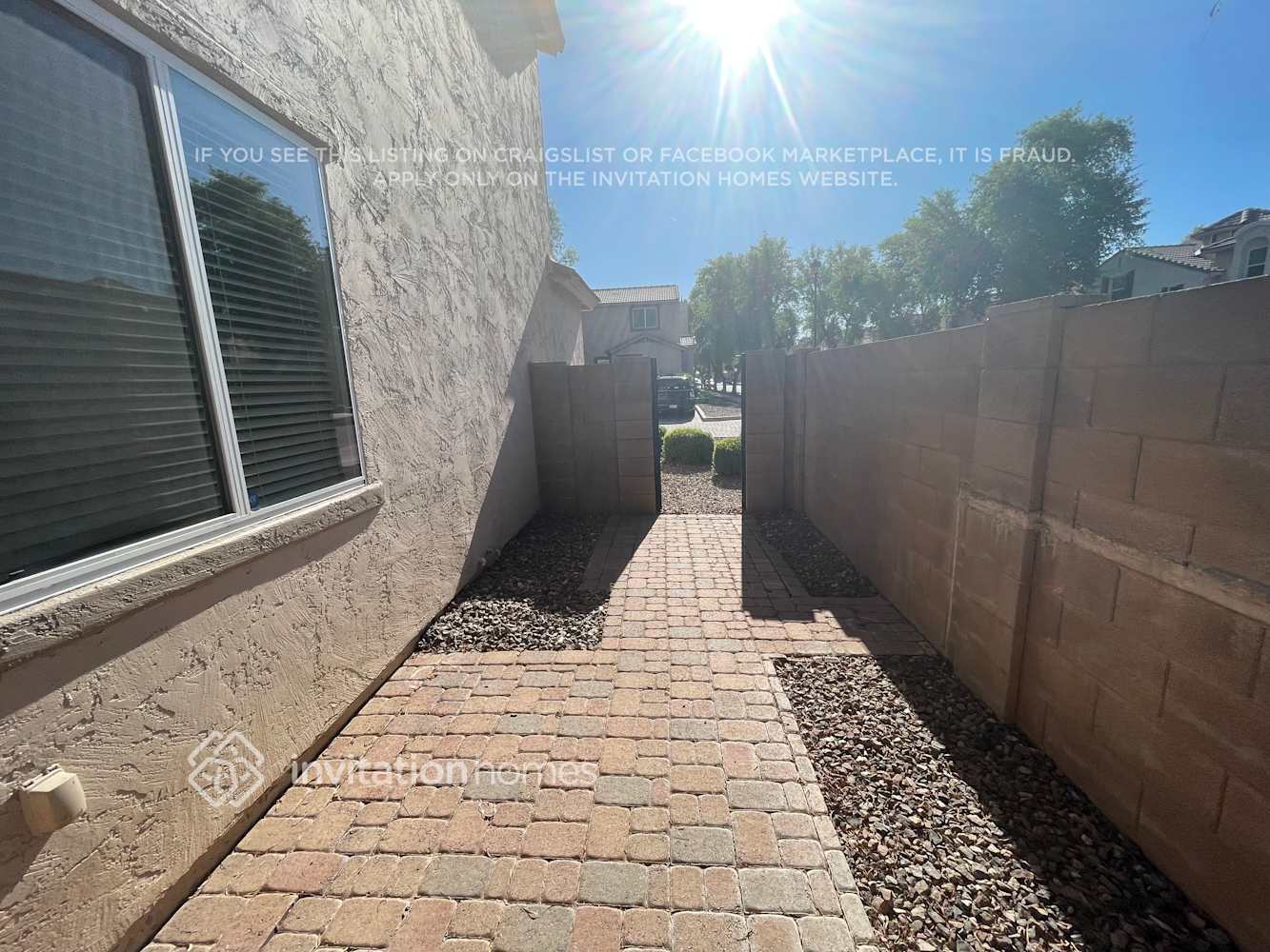 Building Photo - 2080 S Pheasant Dr