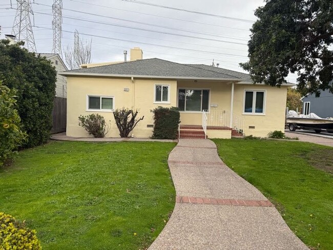 Primary Photo - Charming 2-Bedroom Home for Rent in San Mateo