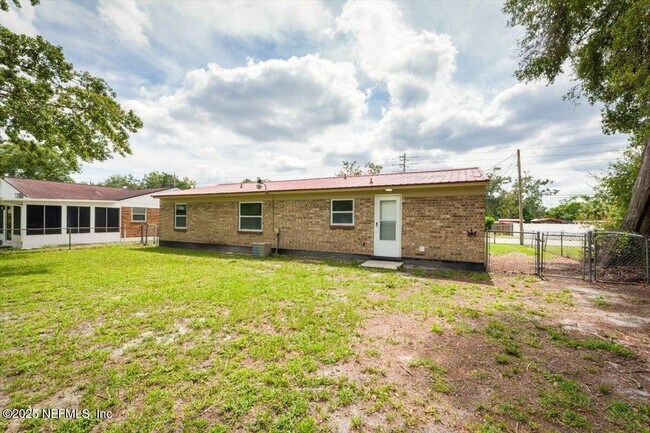 Building Photo - 7945 Herlong Rd