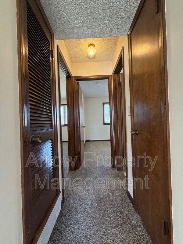 Building Photo - 5050 Prince Rd