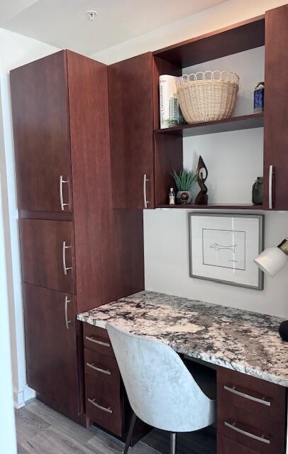 Building Photo - 300 S Australian Ave