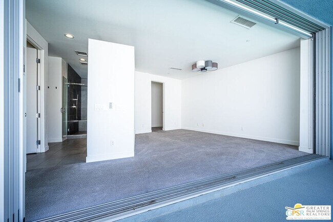 Building Photo - 1007 Ziel Dr