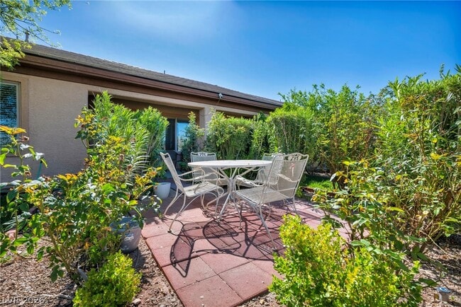 Building Photo - 3787 Budenny Dr