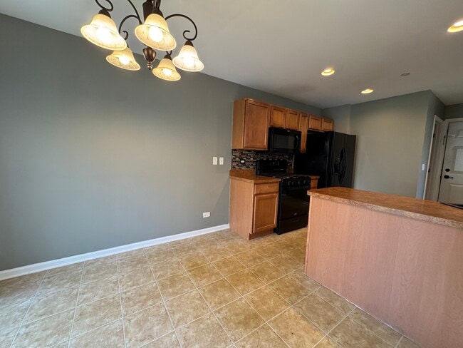 Building Photo - 1399 Crimson Ln