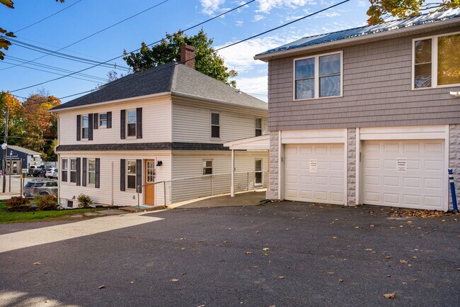 Building Photo - 181 Main St