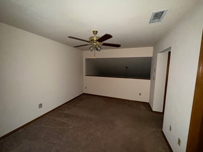 Building Photo - 809 SW 55th Terrace