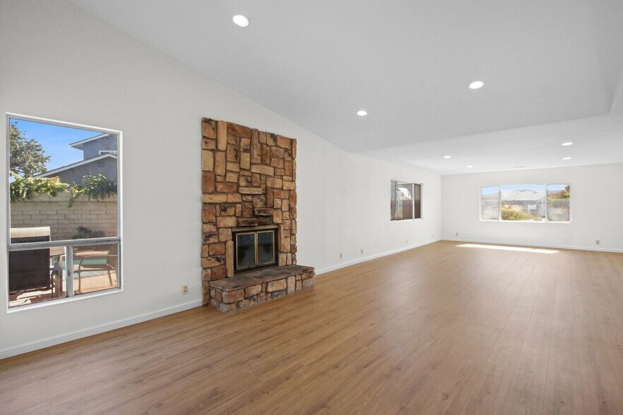Building Photo - 9451 Harcourt Cir