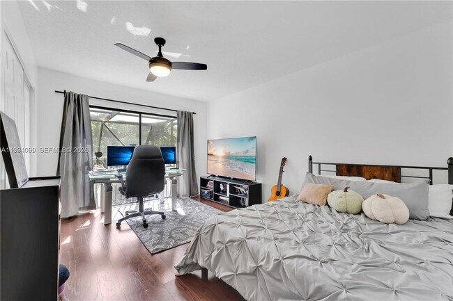 Building Photo - 10003 Costa Del Sol Blvd