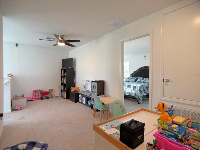 Building Photo - 3656 NE 30th Ter