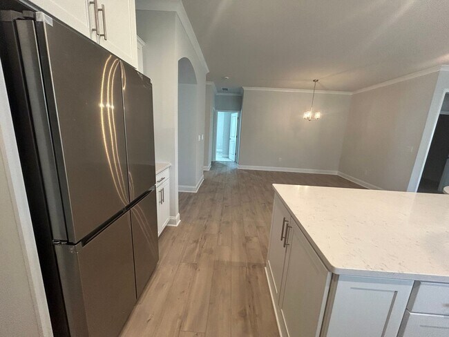 Building Photo - 505 Colebrook Wy