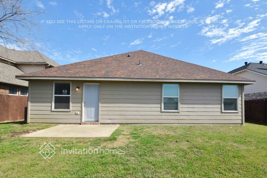 Building Photo - 10329 Pyrite Dr