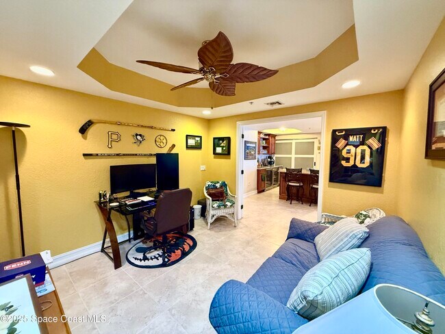 Building Photo - 480 Sail Ln