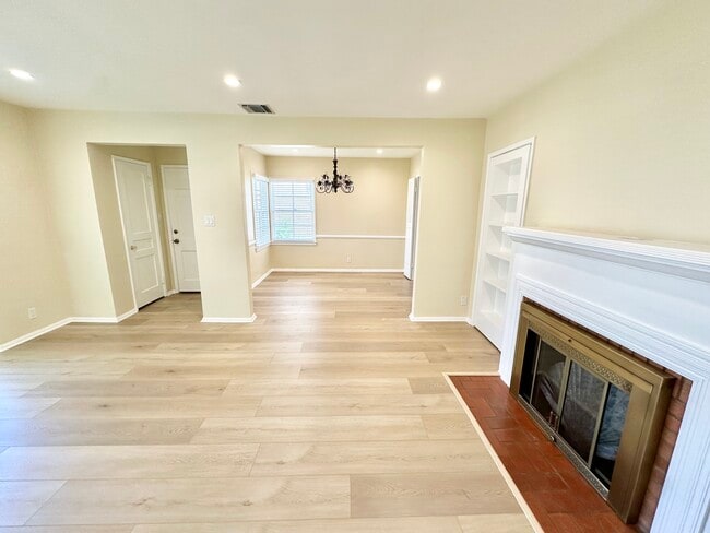 Building Photo - 2544 N Keystone St