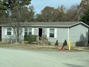 Building Photo - 113 High Ridge Ct