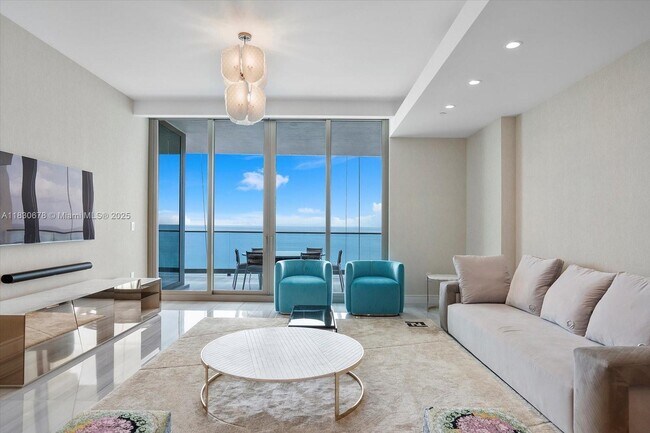 Building Photo - 17901 Collins Ave