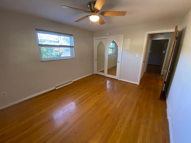 Building Photo - GREEN TWP - Meticulous 3 Bed Brick Ranch 1.5 bath, 1 Car Garage