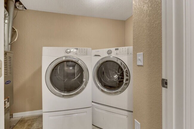 Building Photo - 18010 Becket Dr