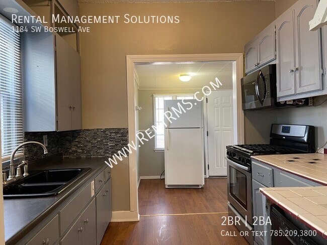 Building Photo - 1184 SW Boswell Ave