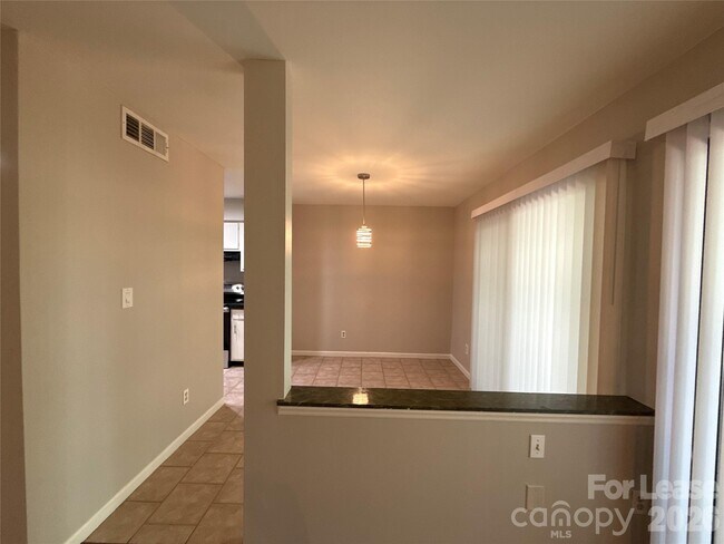 Building Photo - 11002 Harrowfield Rd