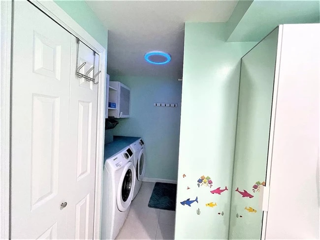 Building Photo - 19 Blackstone Dr