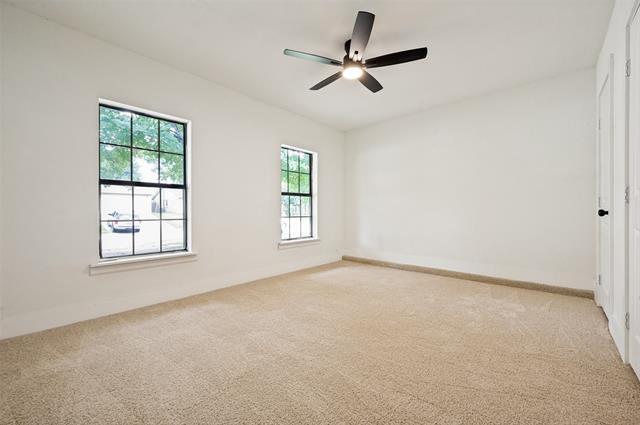 Building Photo - 2014 Laurel Oaks Dr