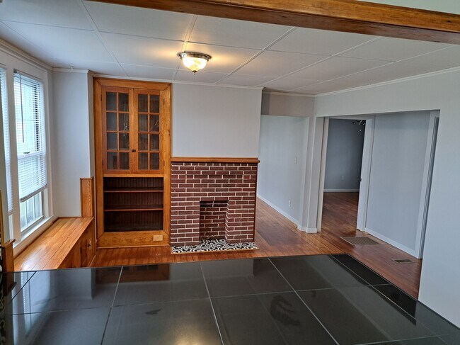 Building Photo - 508 Hugh St