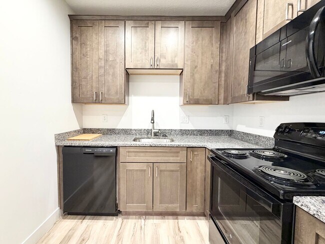 Building Photo - 578 Lewski Ln