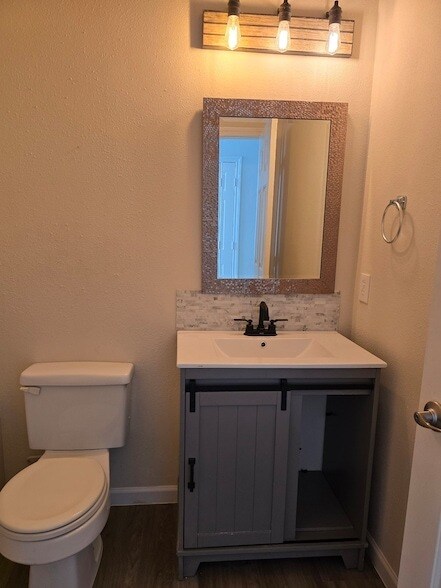 Building Photo - 23006 Ammick Ct