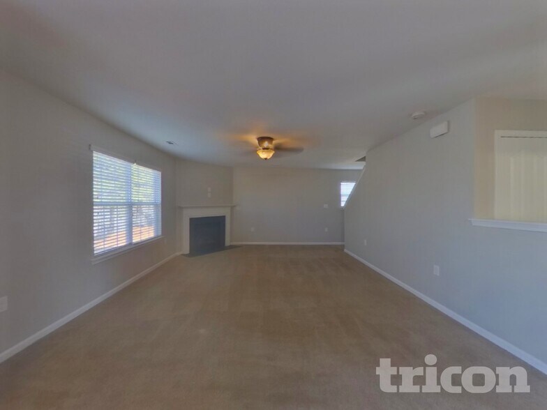 Building Photo - 3667 Hope Marian St