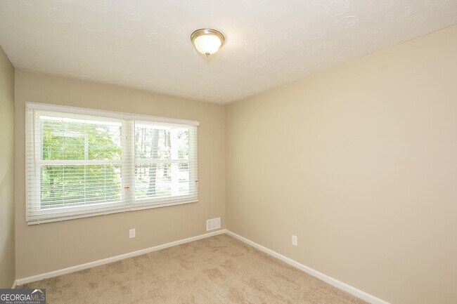 Building Photo - 6207 Newberry Ln