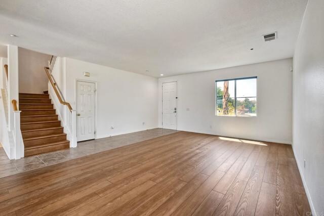 Building Photo - 5478 Alexandrine Ct