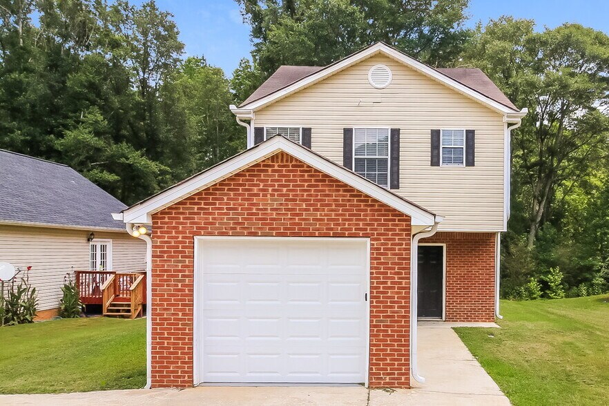 Primary Photo - 1660 Riverchase Cir NE