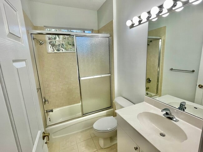 Building Photo - 6171 Lancewood Way