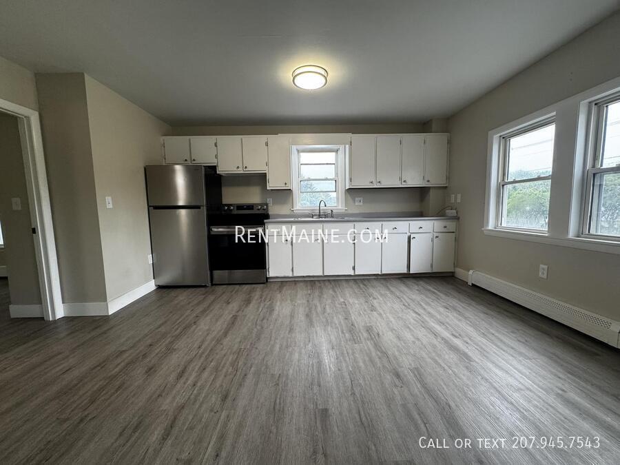 Building Photo - 114 Riverside Dr