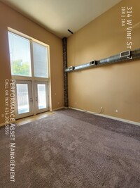 Building Photo - Unique 1BD/1BA Loft Style Condo