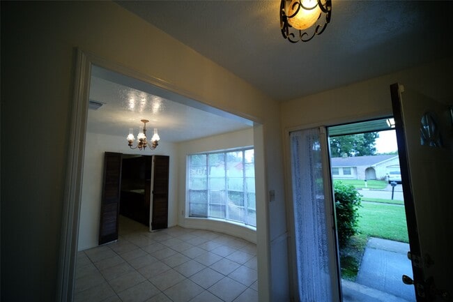 Building Photo - 12403 Bexley Dr
