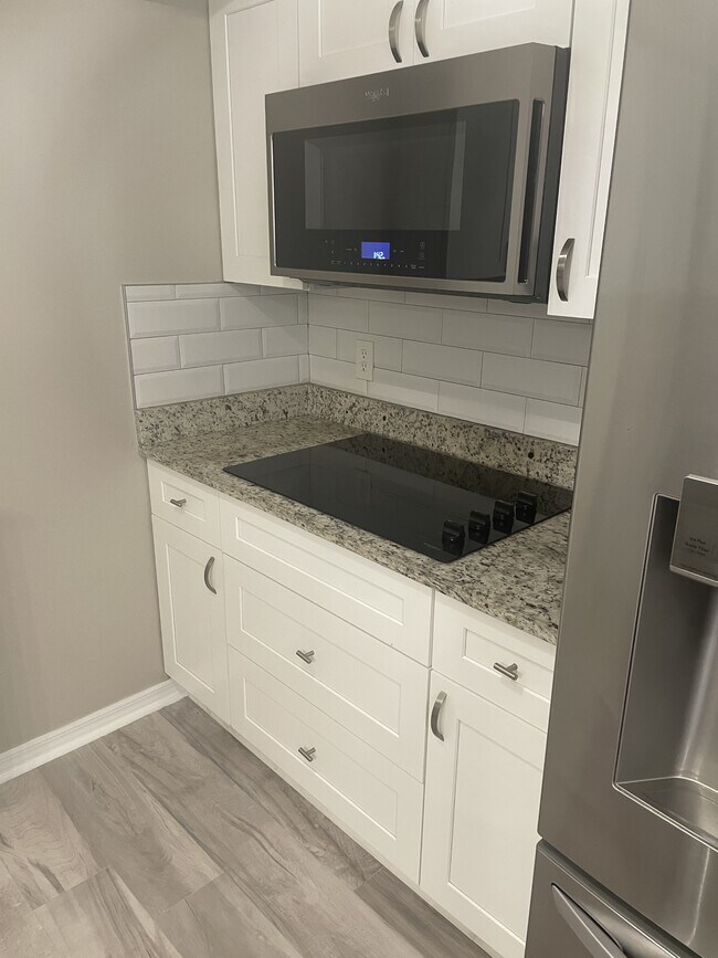 Building Photo - 4671 Pembrook Pl