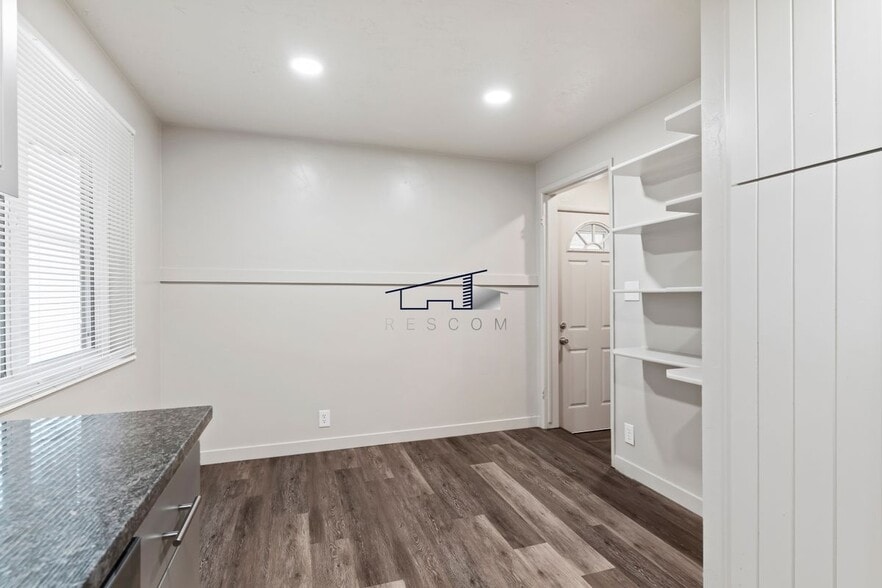 Building Photo - 138 Lynnwood Dr