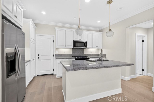 Building Photo - 363 Lucia Ln