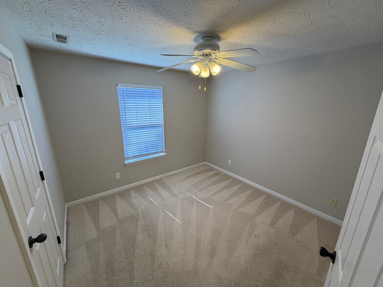 Building Photo - 14173 Jasmine Ct